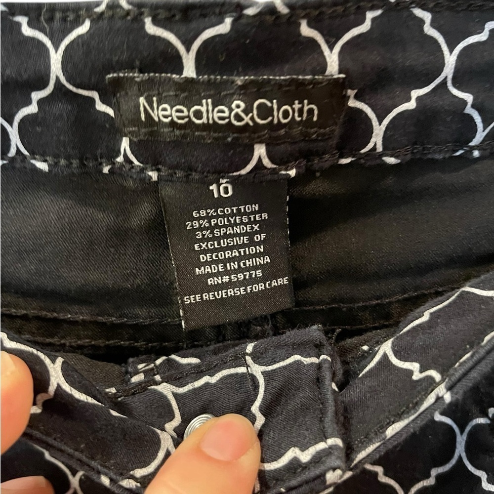 Needle & Cloth Women’s Black & White Diamond Pattern Pants Size: 10 - Picture 3 of 8